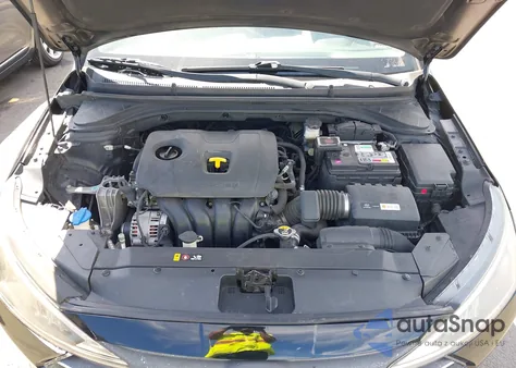 2019 Hyundai Elantra Sel z USA, uszkodzony, nr VIN 5NPD84LF3KH415840